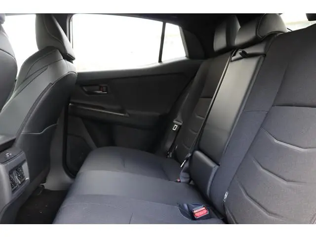 Toyota C-HR+