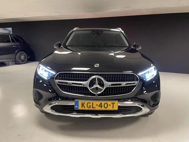 Mercedes-Benz GLC-klasse 300e 4MATIC LuxuryLine | Panoramadak | Trekhaak | Memorypakket