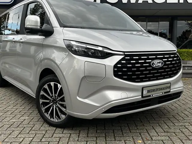 Ford Tourneo Custom 340 2.5 PHEV L2H1 Titanium X VIP Bus 8p. | Incl. BTW/BPM| FULL OPTIONS! | E-Trek...