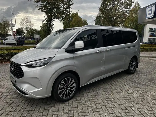 Ford Tourneo Custom 340 2.5 PHEV L2H1 Titanium X VIP Bus 8p. | Incl. BTW/BPM| FULL OPTIONS! | E-Trek...