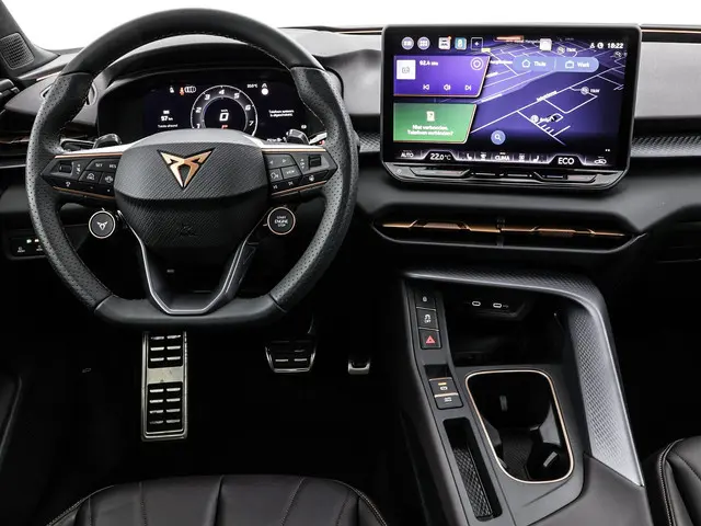 CUPRA Terramar 1.5 TSI 272pk DSG e-Hybrid VZ Performance · Panoramadak · 360 Camera · Keyless · Senn...