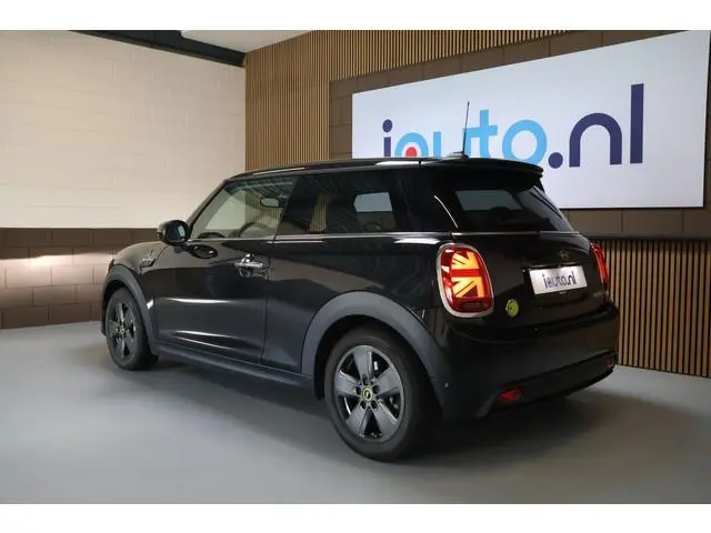 MINI Mini Electric Cooper SE 33 kWh LED/Airco/Navi Plus/Apple CarPlay/Sfeer/DAB/16"