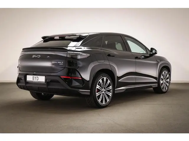 BYD SEALION