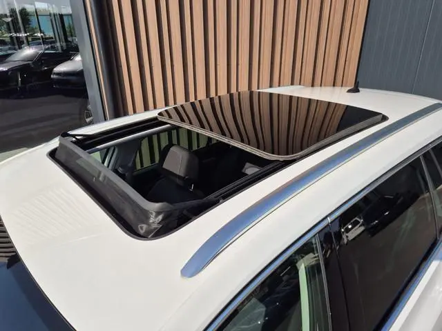 Volkswagen Passat Variant 1.4 TSI PHEV GTE Business | BTW | Pano | Camera | Trekhaak | LED | 18''