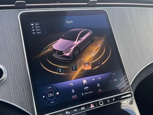 Mercedes-Benz EQE