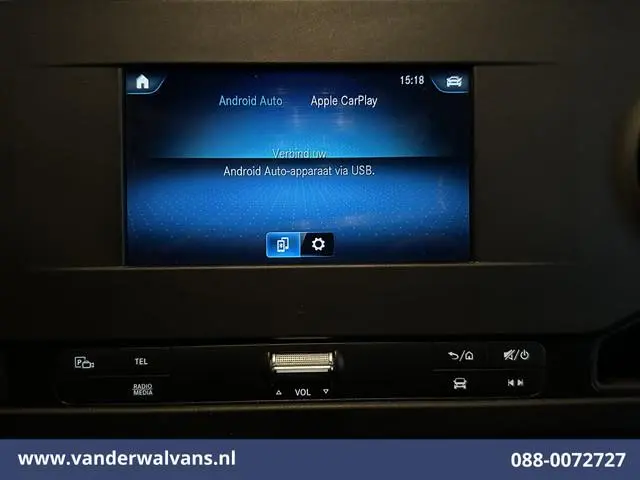 Mercedes-Benz Sprinter 214 CDI 143pk L2H2 Euro6 Airco | Camera | Apple Carplay | Chauffeursstoel And...