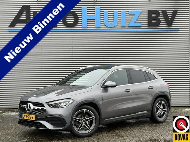 Mercedes-Benz GLA-klasse 250 225 PK 4MATIC AMG Line Panoramadak Achteruitrijcamera DAB Carplay 19 in...