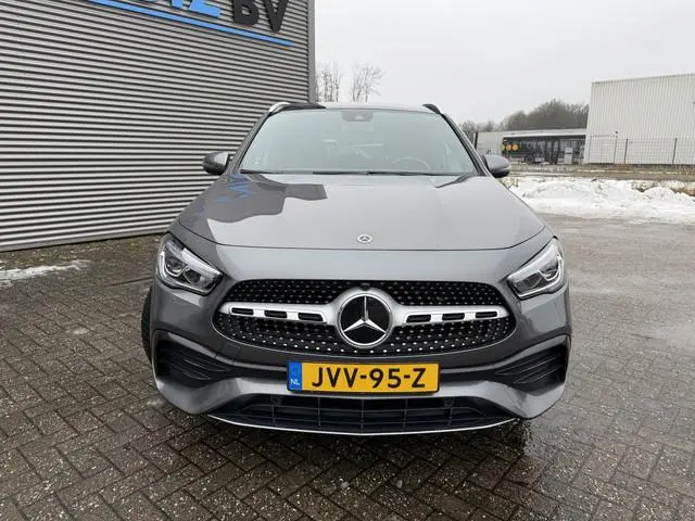 Mercedes-Benz GLA-klasse 250 225 PK 4MATIC AMG Line Panoramadak Achteruitrijcamera DAB Carplay 19 in...