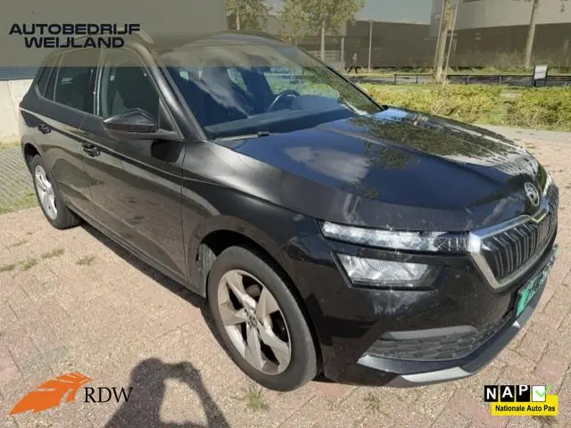 ŠKODA Kamiq 1.0 TSI Sport Business I 1ste eig. I Trekhaak 1200KG I Carplay I Winterpakket I 17" I Na...