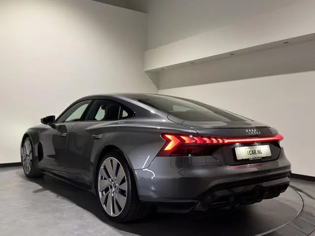 Audi e-tron GT