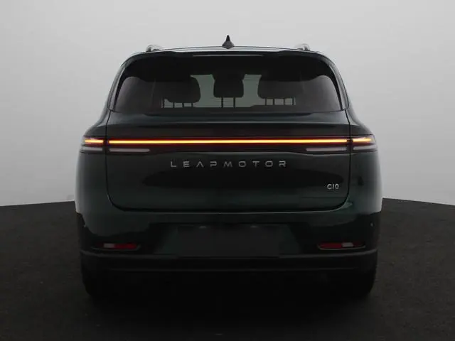 Leapmotor C10