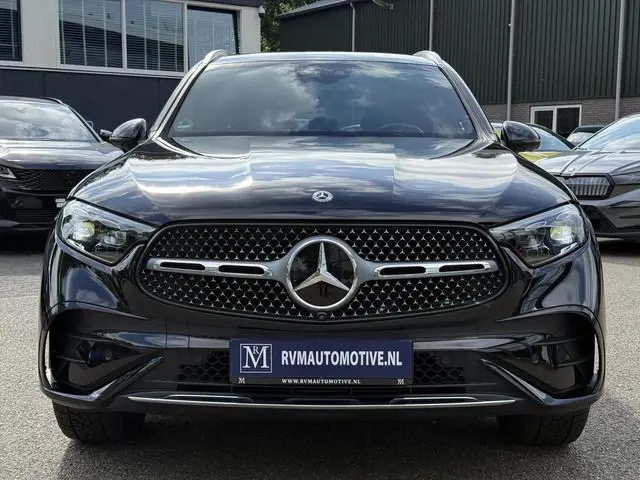 Mercedes-Benz GLC-klasse 300e 4MATIC AMG Line VAN: 59.900,- VOOR: 55.877,- UW WKVOORDEEL: 4.023,- |...