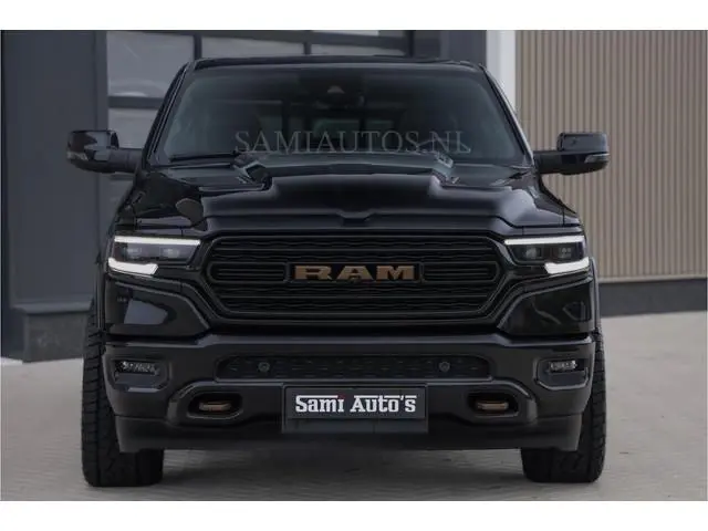 Dodge RAM BLACK ON BLACK LIMITED | 5.7 V8 402 PK | 74950,- | HUD | DIKKE WIELEN | LUCHTVERING | LUXE...
