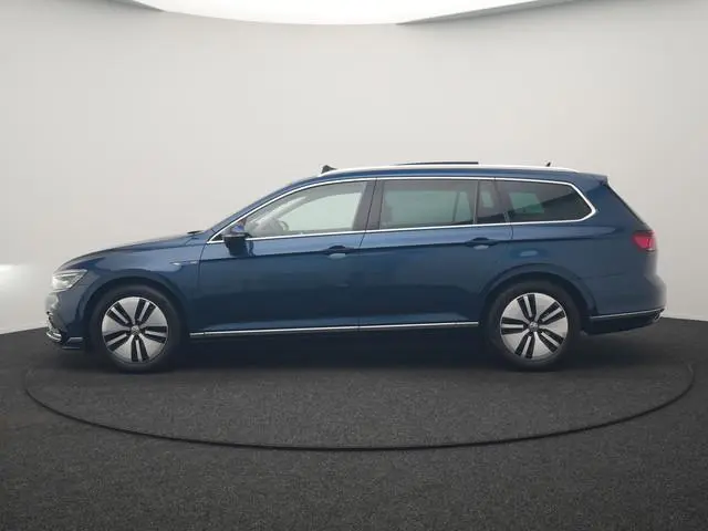 Volkswagen Passat Variant 1.4 TSI PHEV GTE Business 218pk Dealer O.H. | Trekhaak Af Fabriek | Panoda...