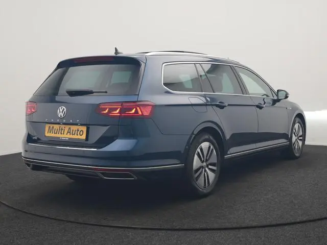 Volkswagen Passat Variant 1.4 TSI PHEV GTE Business 218pk Dealer O.H. | Trekhaak Af Fabriek | Panoda...