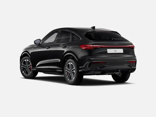 Audi Q5 Sportback 2.0 TFSI e-hybrid quattro S edition Competition 367 PK · Glazen panoramadak · MMI...
