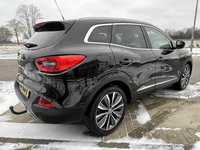 Renault Kadjar TCe 130PK/  Bose / Automaat / Trekhaak /Dealer onderhouden/ Keyless / Lane assist / P...
