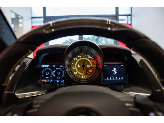Ferrari 812 GTS