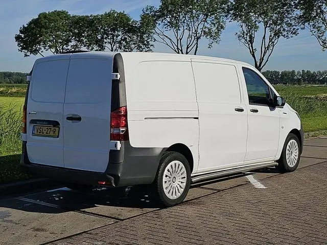 MERCEDES-BENZ EVITO 66kwh wltp 292 kms