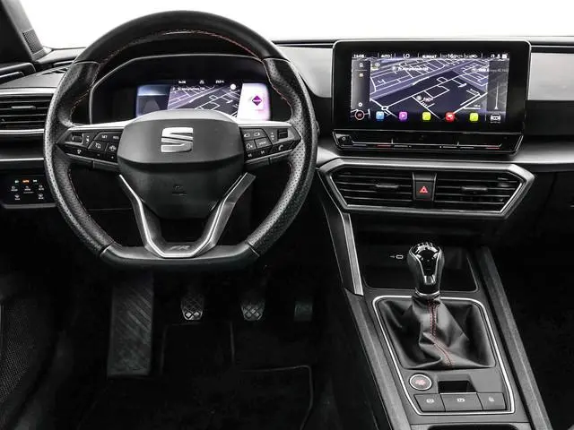 SEAT Leon 1.0 TSI FR 110pk FR · Apple/Android Car Play · Camera · Elekt. inklapbare spiegels · Navig...