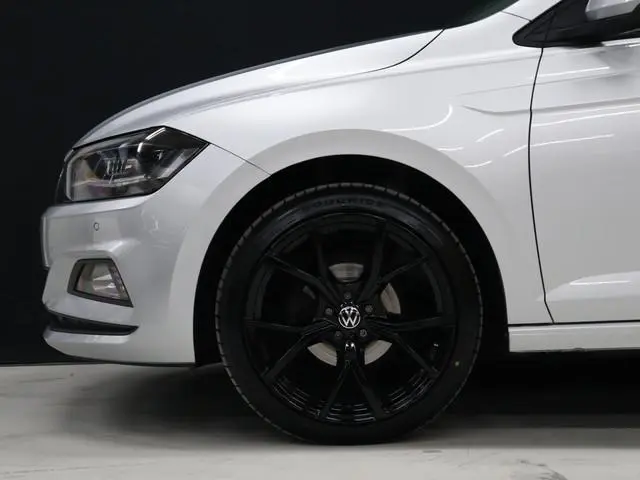 Volkswagen Polo 1.0 TSI R Line [SCHUIFDAK, APPLE CARPLAY, ANDROID AUTO, CRUISE CONTROL, CLIMATE CONT...