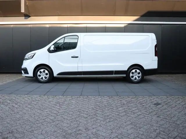 Renault Trafic 2.0 dCi 170 T30 L2H1 Luxe | AUT. | CAMERA | NAVI | CRUISE |