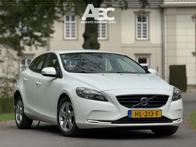Volvo V40 2.0 D2 Momentum Business
