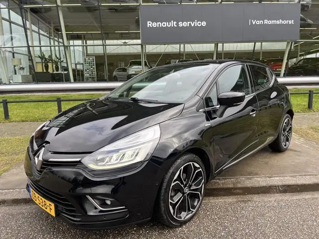 Renault Clio 0.9 TCe Bose / Camera / PDC V+A / Stoelverw. / Climate / Keyless / 17''LMV /