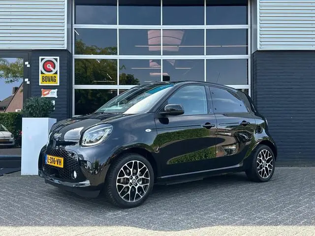 Smart forfour EQ Comfort PLUS 18 kWh, Automaat, Bluetooth, Camera, Cruise, Pano, Leder, DAB, NAP