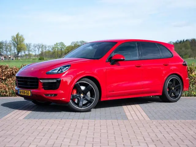 Porsche Cayenne 3.6 GTS | Alcantara | Sport Design | Sportuitlaat | Adaptive Cruise | Comfort Pakket...