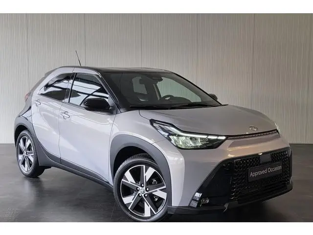 Toyota Aygo X Hybrid 115 Pulse, Easy Pack, Stoelverwarming , VOORDEEL!