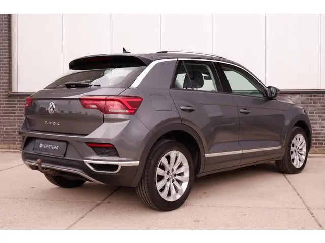Volkswagen T-Roc 1.5 TSI Sport LED | Trekhaak | Carplay | Camera | Virtual Cockpit | PDC