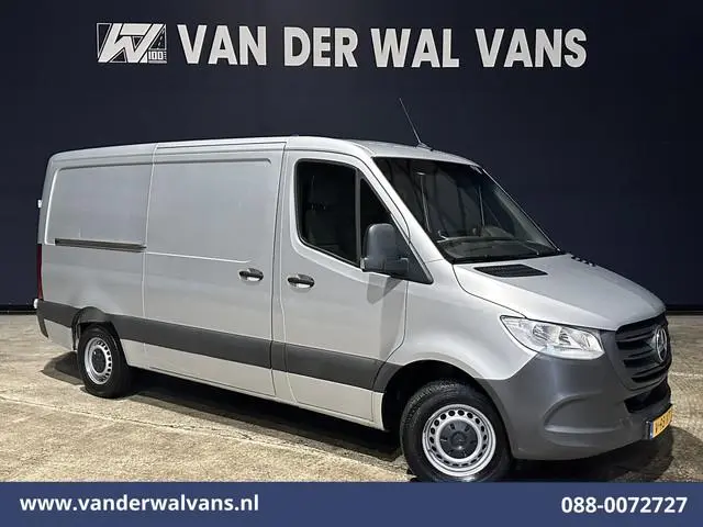 Mercedes-Benz Sprinter 315 CDI 150pk L2H1 Euro6 Airco | Camera | Apple Carplay | Chauffeursstoel And...
