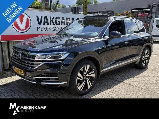 Volkswagen Touareg 3.0 TSi eHybrid 4MOTION 20"/Panoramadak/Trekhaak/Luchtvering/Leder/Stuur + voorru...