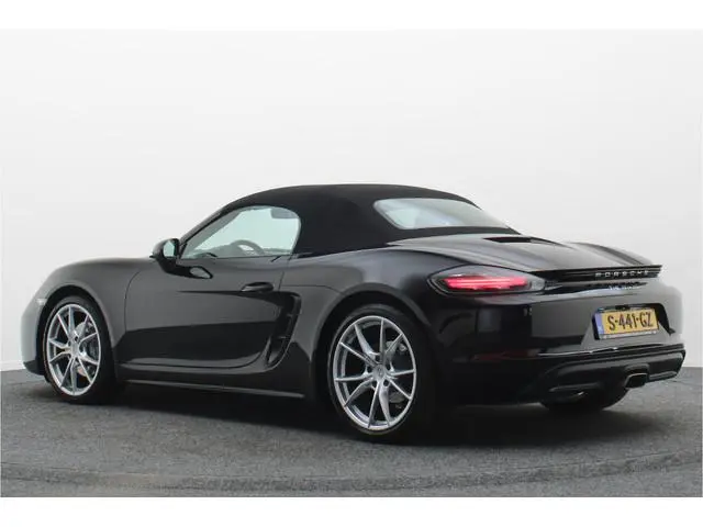 Porsche 718 Boxster 2.0 T Camera, Navigatie, Stoelverwarming, Xenon, PDC
