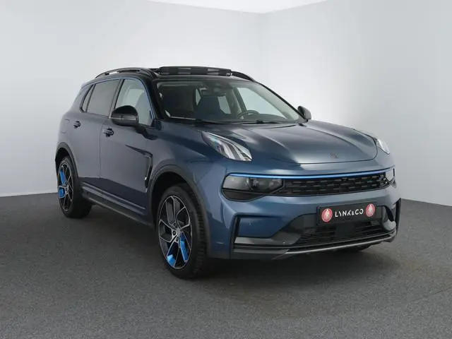 Lynk & Co 01