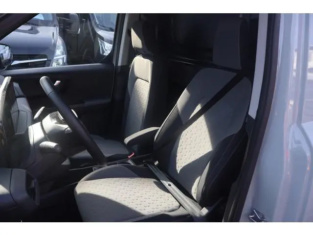 Ford E-Transit Courier Limited 44 kWh Navigatie Airco 