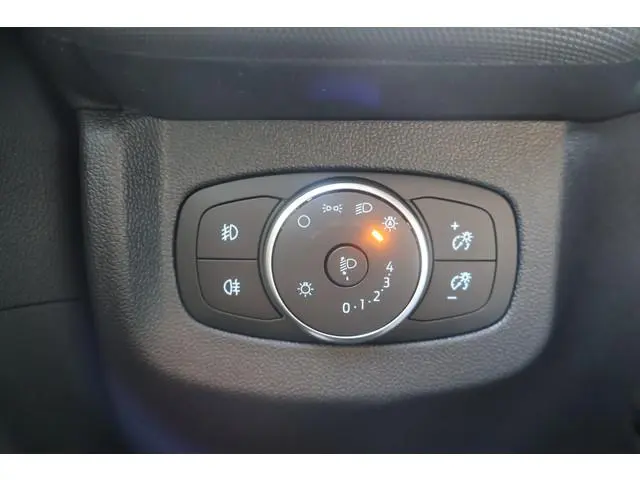Ford E-Transit Courier