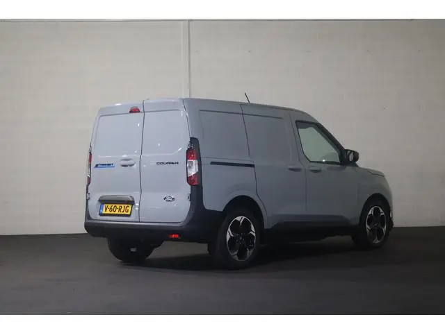 Ford E-Transit Courier
