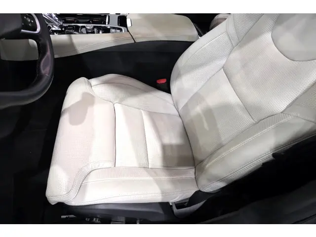 Volvo S60 2.0 Recharge T8 AWD 287kW/390pk Aut8 Inscription PANORAMADAK + HARMAN/KARDON + ADAPT.CRUIS...