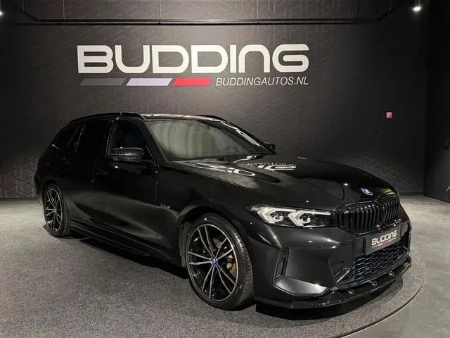 BMW 3-serie Touring 320e xDrive | LCI | M-sport | Keyless