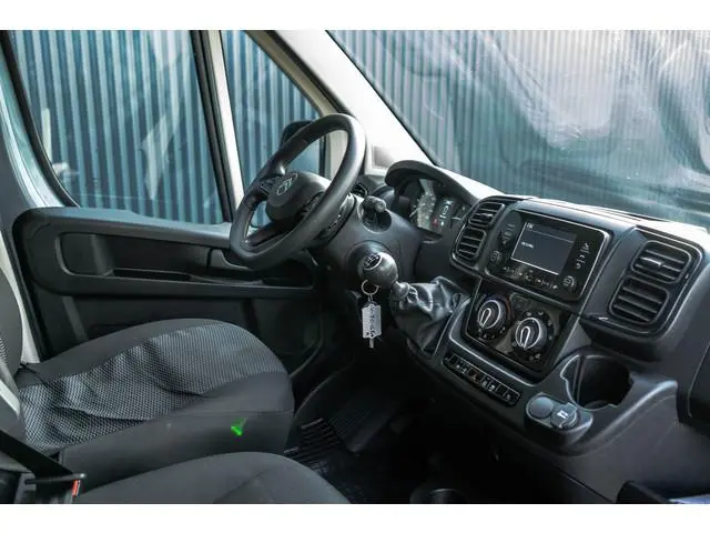 Citroën Jumper 2.2 BlueHDi 120 L2H2 3.3t | NW Model | Camera | Led | Cruise | PDC | Airco
