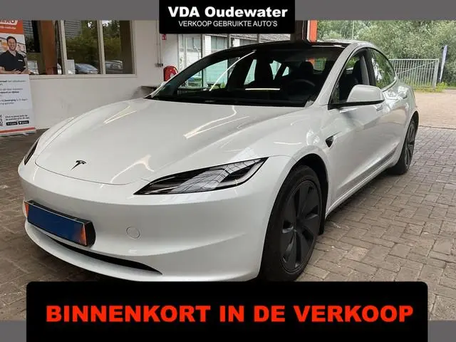 Tesla Model 3 RWD 60 kWh Trekhaak FSD €99/mnd