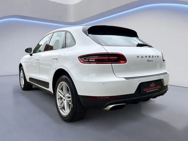 Porsche Macan 2.0 /Keyless/Stoel-Stuur en achterbank verw./Bi-Xenon/AppleCarplay/Memory/Camera/Leder...