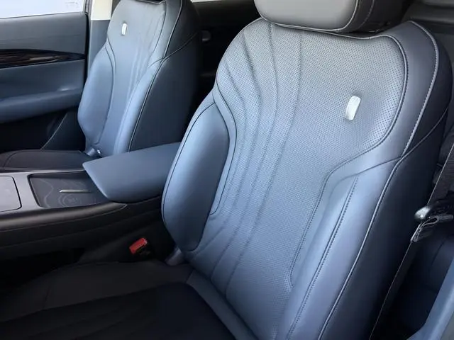 Geely E5