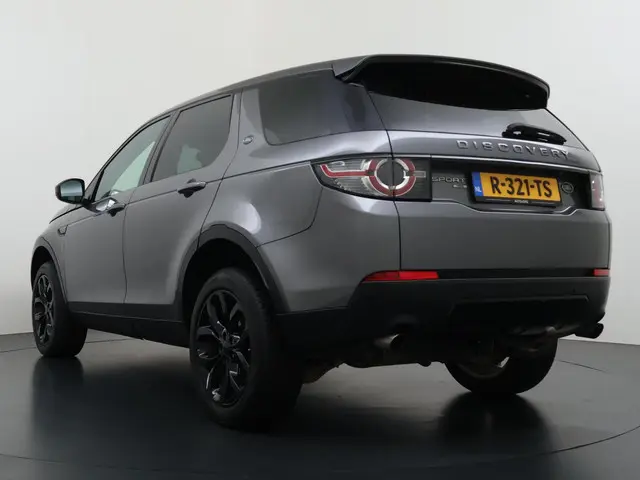 Land Rover Discovery Sport 2.0 Si4 4WD HSE Trekhaak | Camera | Navigatie |