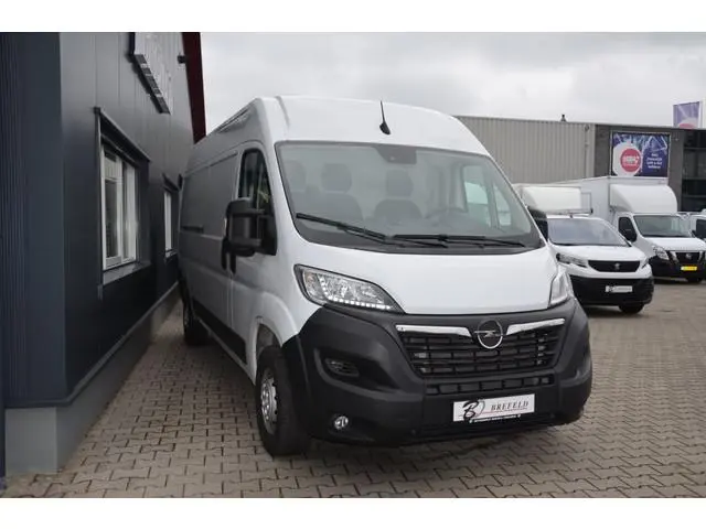 Opel Movano