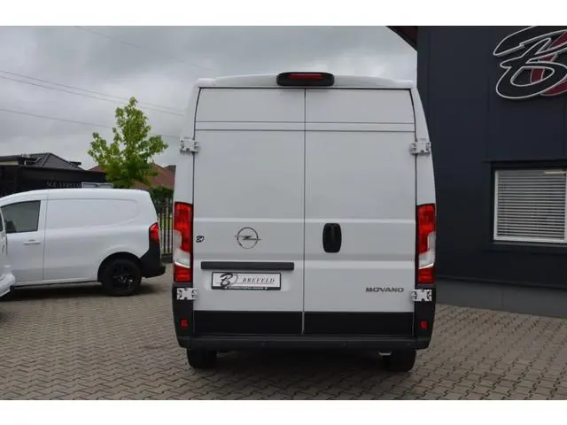 Opel Movano