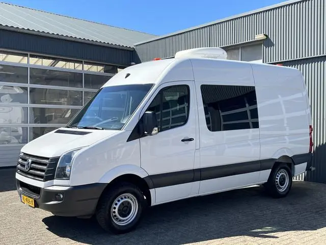 Volkswagen Crafter 35 2.0 TDI L2H2 Ideaal Camper!! Airco Cruise controle Draaistoel Telefoonverbindi...