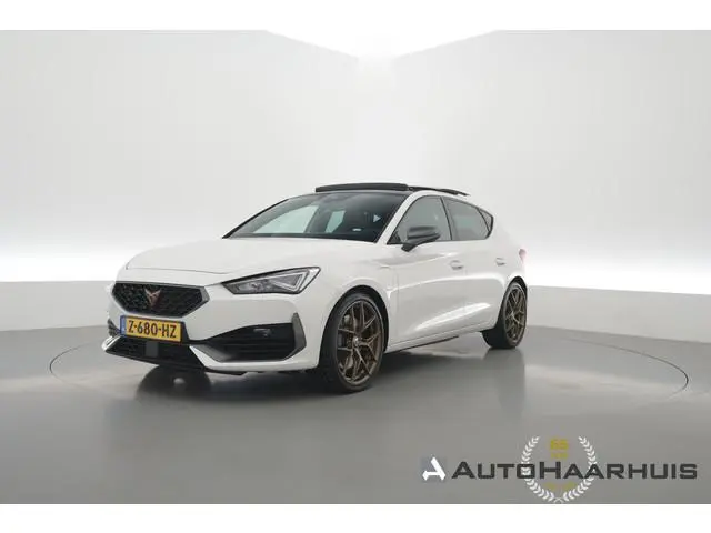 CUPRA Leon 1.4 e-Hybrid VZ Performance | Rijklaar!! | 245 pk | Pano | Dig. Cockpit | Cruise Control...